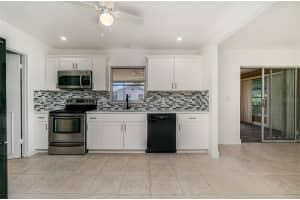 209 JAYVIEW AVENUE, LEHIGH ACRES, FL 33936 Sold 08/22/25