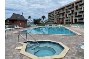 1 KEY CAPRI #104W, TREASURE ISLAND, FL 33706 - MLS#MFRA4659475