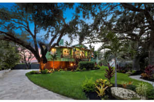 8810 FISHERMENS BAY DRIVE, SARASOTA, FL 34231 Sold 09/30/25