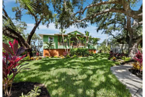 8810 FISHERMENS BAY DRIVE, SARASOTA, FL 34231 Sold 09/30/25