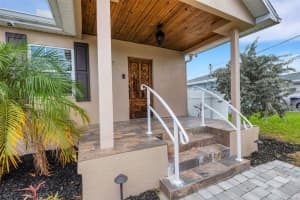 2707 LEROY STREET, TAMPA, FL 33607 - MLS#MFRA4659502