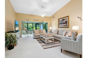 4042 WILSHIRE CIRCLE, SARASOTA, FL 34238 - MLS#MFRA4659506