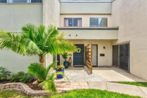 1143 Longfellow Rd, SARASOTA