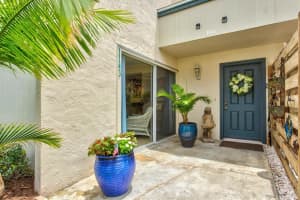 1143 LONGFELLOW ROAD, SARASOTA, FL 34243 - MLS#MFRA4659541