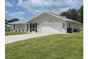 2713 HERMITAGE BOULEVARD, VENICE, FL 34292 - MLS#MFRA4659546