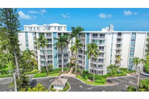 1300 Gulf Shore Blvd N #700, NAPLES