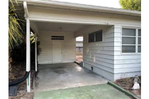 2415 PELICAN DRIVE, SARASOTA, FL 34237 - MLS#MFRA4659633