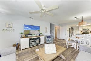 304 74TH STREET, HOLMES BEACH, FL 34217 - MLS#MFRA4659641