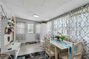 1100 UNIVERSITY PARKWAY, SARASOTA, FL 34234 - MLS#MFRA4659676