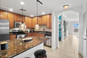 808 3RD AVENUE, BRADENTON, FL 34205 - MLS#MFRA4659685