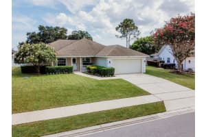 625 POWDER HORN ROW, LAKELAND, FL 33809 - MLS#MFRA4659715