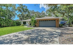 2707 Greendale Dr, SARASOTA