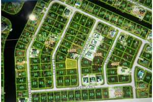 10039 DUQUESNE STREET, PORT CHARLOTTE, FL 33981 - MLS#MFRA4659780