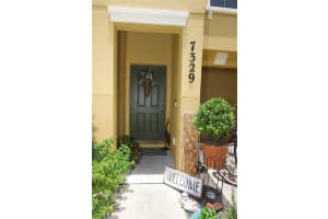 7329 BLACK WALNUT WAY, LAKEWOOD RANCH, FL 34202 - MLS#MFRA4659823