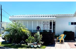 132 PARK DRIVE, VENICE, FL 34285 - MLS#MFRA4659903