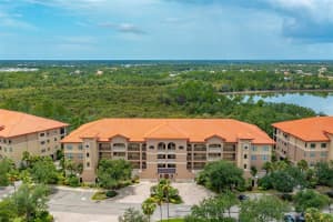 7710 LAKE VISTA COURT, LAKEWOOD RANCH, FL 34202 - MLS#MFRA4659993