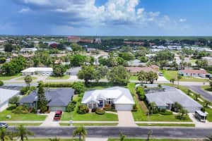404 Bayside Ln, NOKOMIS