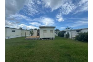 5375 6TH TERRACE, ST PETERSBURG, FL 33707 Sold 10/08/25