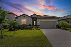 5308 Coral Reef Way, BRADENTON