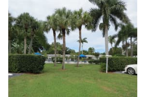 7193 COUNTRY CLUB DRIVE, SARASOTA, FL 34243 - MLS#MFRA4660078