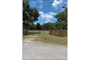 13509 CREEKWOOD COURT, LAKELAND, FL 33809 - MLS#MFRA4660093