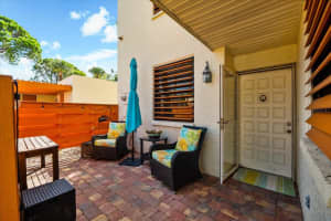 207 PINENEEDLE DRIVE, BRADENTON, FL 34210 Sold 08/18/25