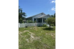 618 25TH AVENUE, BRADENTON, FL 34205 Sold 08/28/25