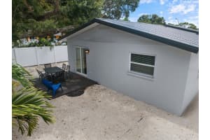 1041 TUTTLE AVENUE, SARASOTA, FL 34237 - MLS#MFRA4660100