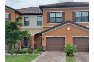 20270 Lagente Cir, VENICE