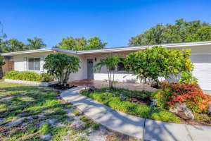 5201 STEVENS DRIVE, SARASOTA, FL 34234 - MLS#MFRA4660167