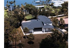 2414 BAYSHORE ROAD, NOKOMIS, FL 34275 - MLS#MFRA4660174