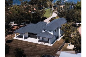 2414 BAYSHORE ROAD, NOKOMIS, FL 34275 - MLS#MFRA4660174