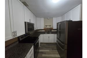 5650 SWIFT ROAD, SARASOTA, FL 34231 - MLS#MFRA4660273
