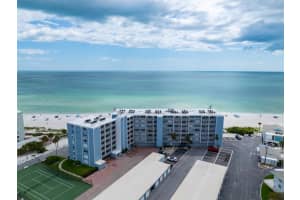 5300 Gulf Dr #105, HOLMES BEACH