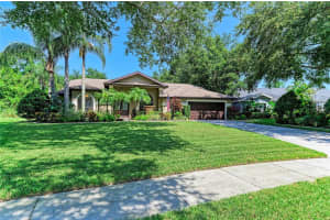 8416 PALM LAKES COURT, SARASOTA, FL 34243 - MLS#MFRA4660344