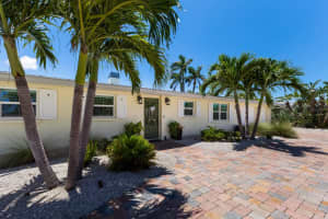 519 71ST STREET, HOLMES BEACH, FL 34217 Sold 08/29/25