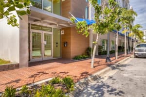 332 COCOANUT AVENUE, SARASOTA, FL 34236 - MLS#MFRA4660359
