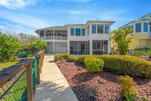 511 SEAVIEW DRIVE, TARPON SPRINGS, FL 34689 - MLS#MFRA4660368
