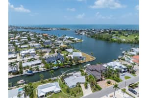 524 70TH STREET, HOLMES BEACH, FL 34217 - MLS#MFRA4660373