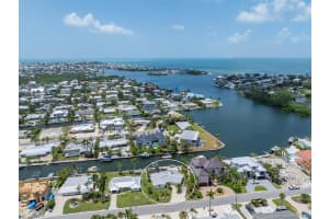 524 70TH STREET, HOLMES BEACH, FL 34217 - MLS#MFRA4660373