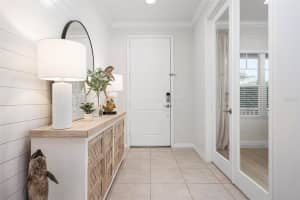 4616 WHISPERING LEAVES DRIVE, SARASOTA, FL 34243 - MLS#MFRA4660389