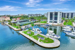 5855 MIDNIGHT PASS ROAD, SARASOTA, FL 34242 - MLS#MFRA4660419