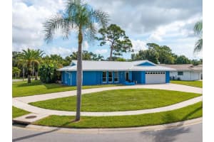 2703 Coventry Dr, SARASOTA