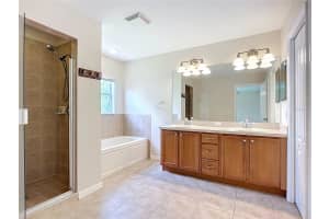 7155 CHATUM LIGHT RUN, BRADENTON, FL 34212 Sold 09/30/25