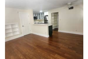 565 GOLDEN GATE POINT, SARASOTA, FL 34236 - MLS#MFRA4660463