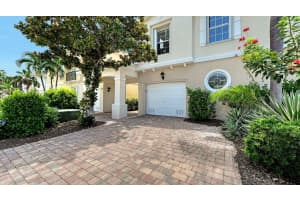 1531 Burgos Dr, SARASOTA