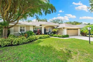 5272 SUNNYDALE CIRCLE, SARASOTA, FL 34233 Sold 09/17/25