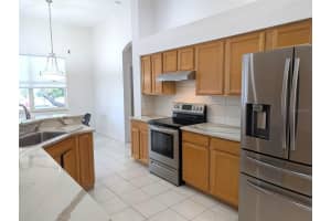 5608 NEW COVINGTON DRIVE, SARASOTA, FL 34233 - MLS#MFRA4660542