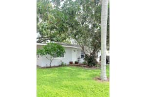2725 Nassau St, SARASOTA