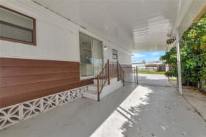 410 51ST AVENUE TERRACE, BRADENTON, FL 34207 Sold 11/20/25